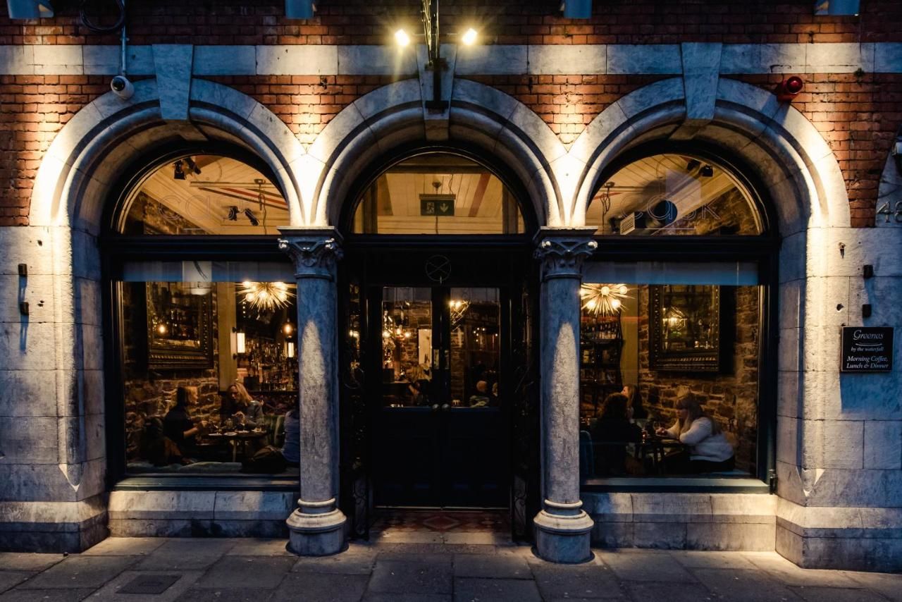 Отель Hotel Isaacs Cork City Корк-16