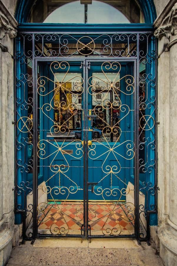 Отель Hotel Isaacs Cork City Корк-17