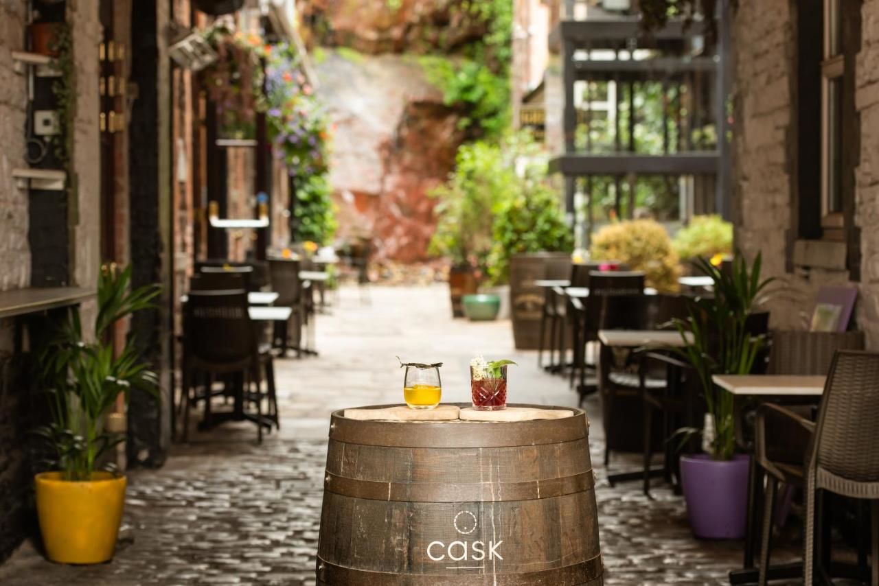 Отель Hotel Isaacs Cork City Корк-19