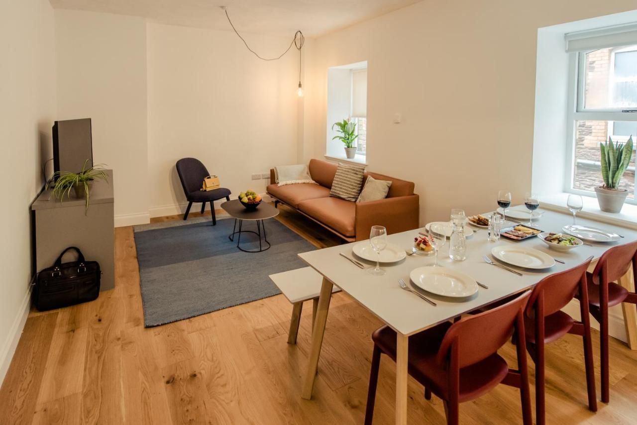 Отель Hotel Isaacs Cork City Корк