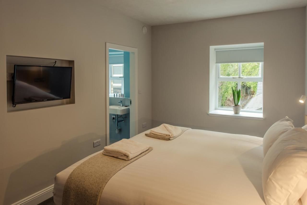 Отель Hotel Isaacs Cork City Корк