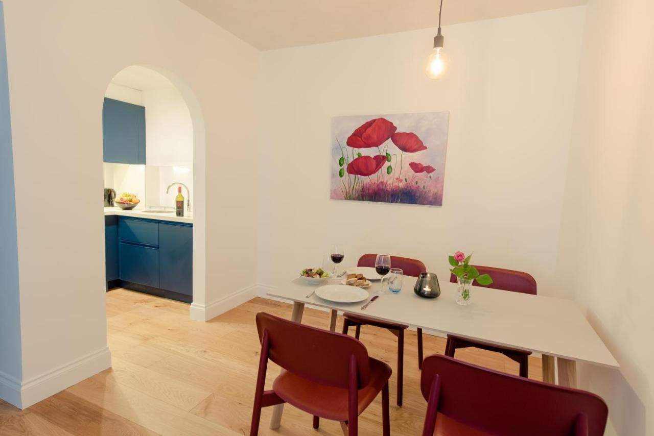 Отель Hotel Isaacs Cork City Корк
