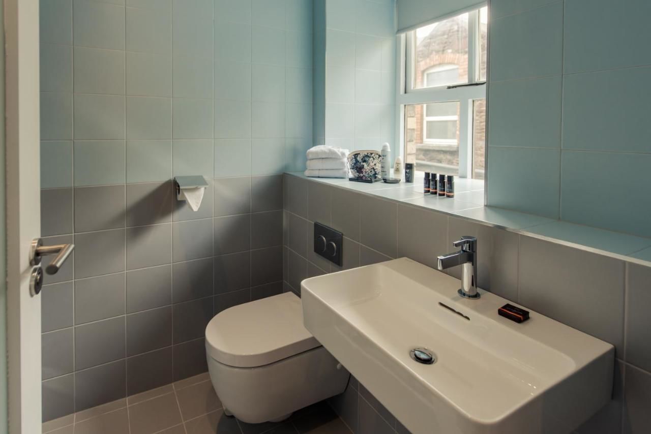 Отель Hotel Isaacs Cork City Корк