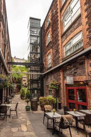 Отель Hotel Isaacs Cork City Корк-3