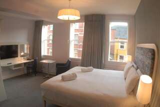 Отель Hotel Isaacs Cork City Корк Улучшенный двухместный номер с 1 кроватью-2
