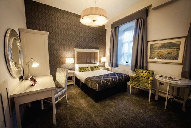 Отель Hotel Isaacs Cork City Корк-35