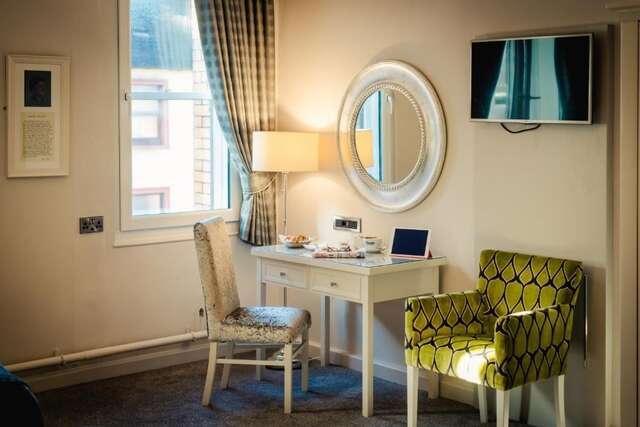 Отель Hotel Isaacs Cork City Корк-49